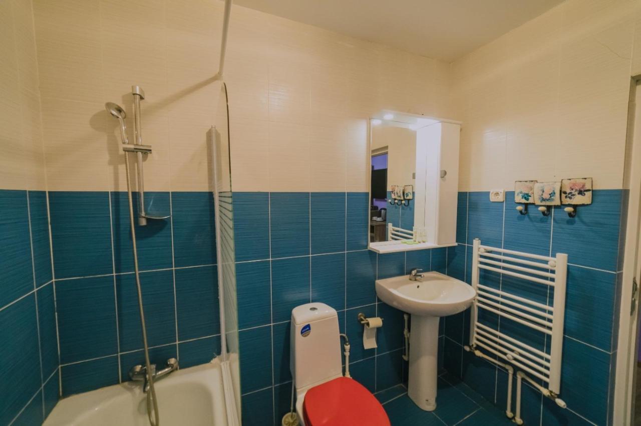 Hostel Denisa Buzau Luaran gambar