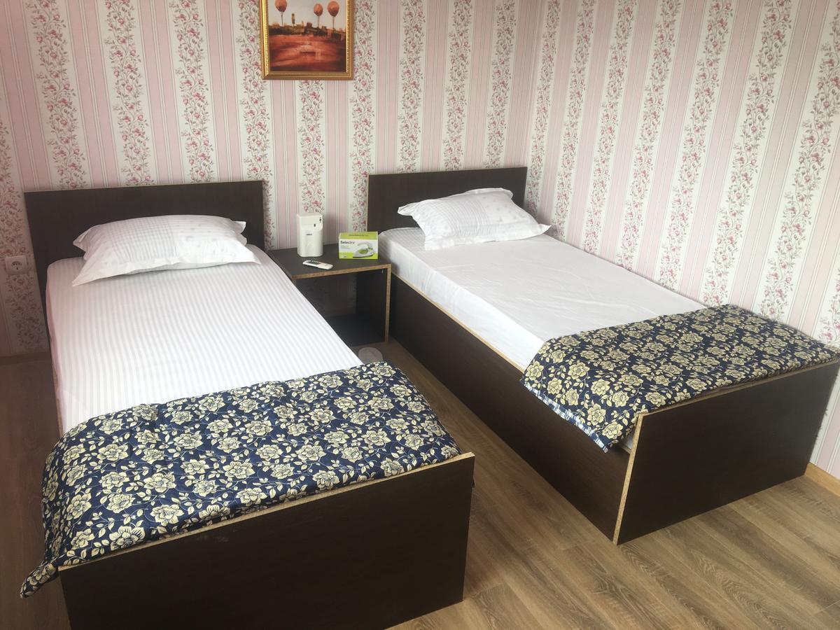 Hostel Denisa Buzau Luaran gambar