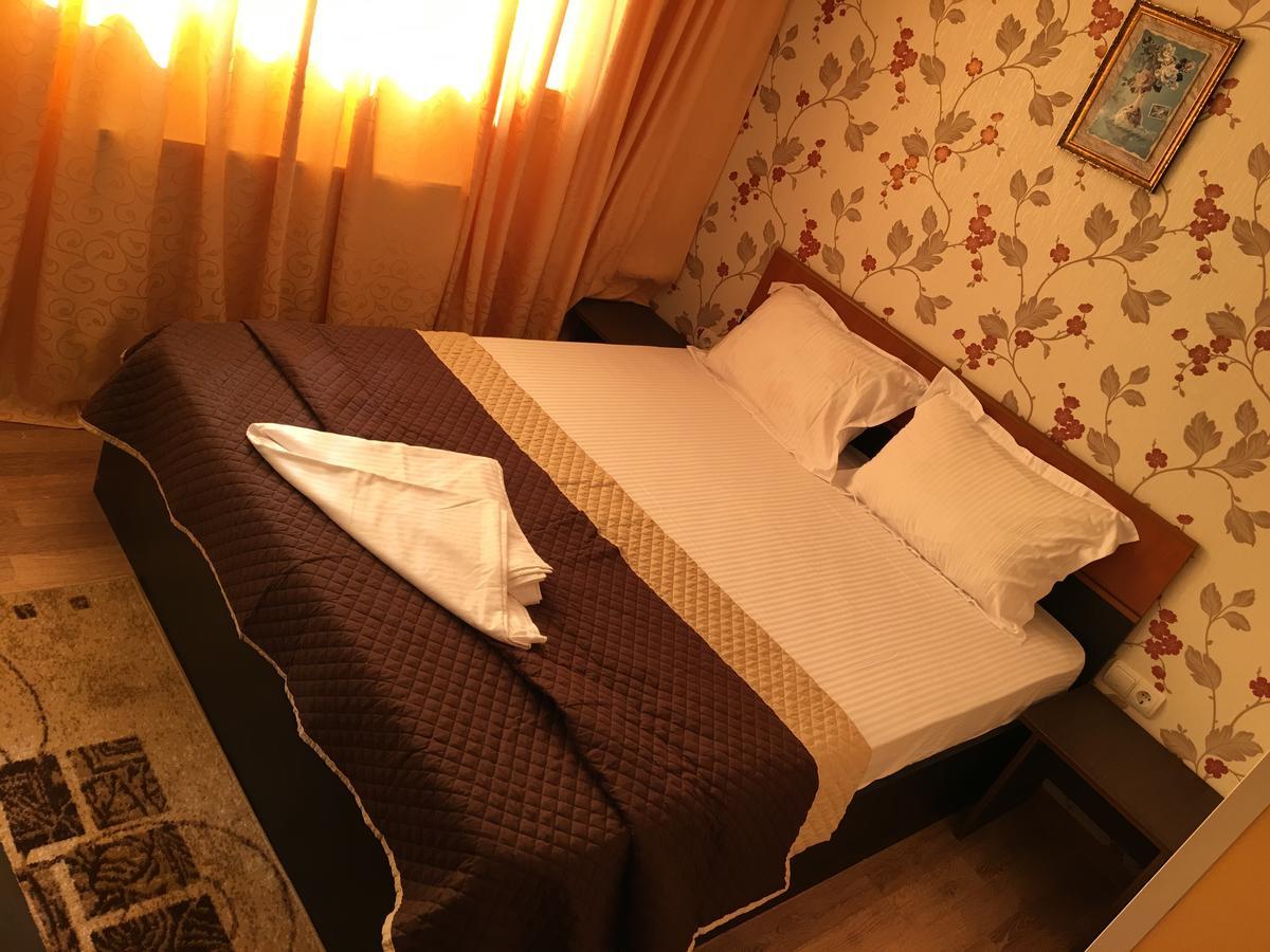 Hostel Denisa Buzau Luaran gambar