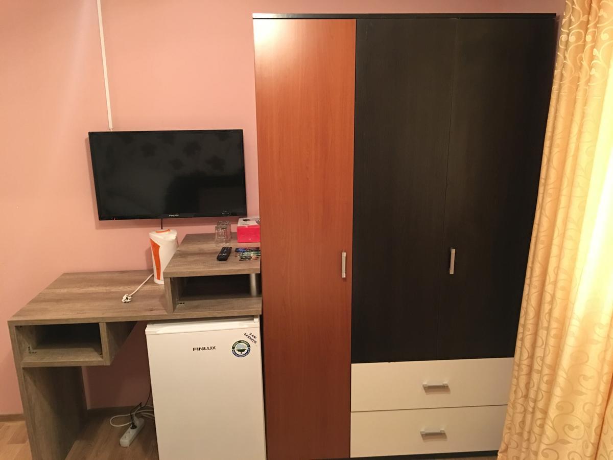 Hostel Denisa Buzau Luaran gambar